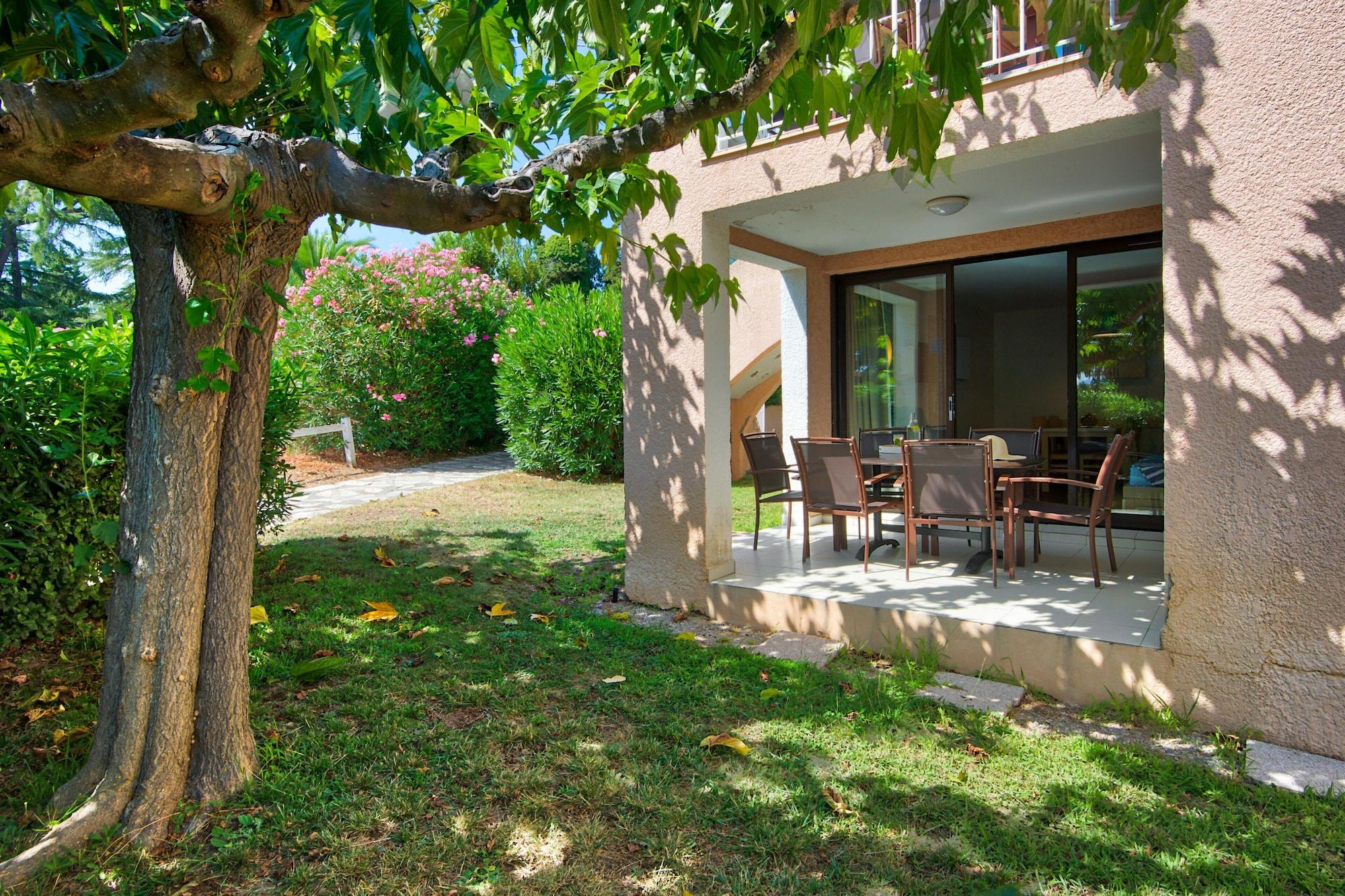 Residence Pierre & Vacances Les Parcs De Grimaud Εξωτερικό φωτογραφία